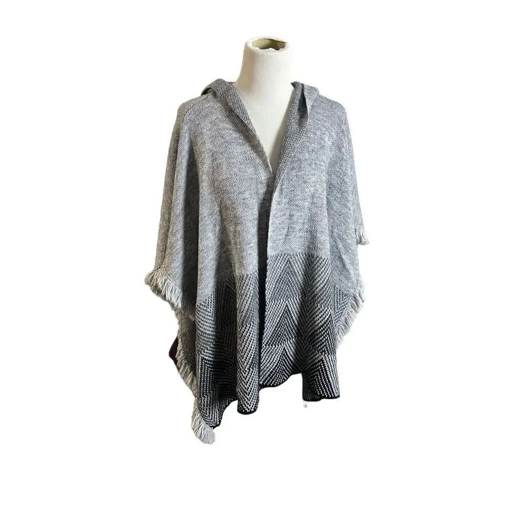 Cocogio One Size Hooded Fringe Gray Sweater Wrap Made In Italy Wool Blend